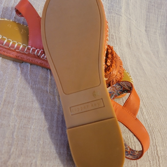 Copper Key Sunkissed Sandals, Size 10M - Picture 4 of 6